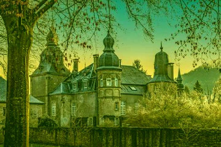 Lily, 21 — Escort in Inzago, Italy