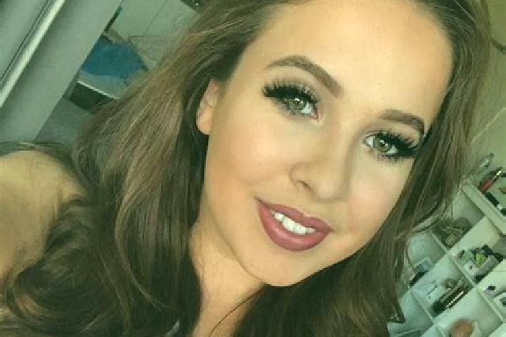 Lily, 25 — Escort in Montadas, Brazil