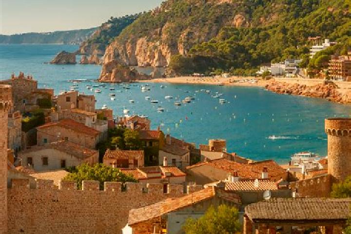Lily, 38, a chestnut grey-eyed slavic companion based in Malvik. Offering CIM, Striptease, BDSM. Available for incall and outcall, day and evening dates.