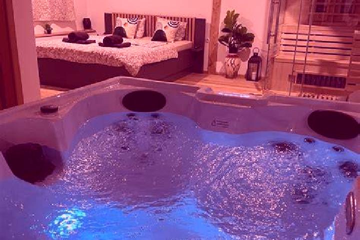 Lily, 38 — Escort in Getamej, Armenia