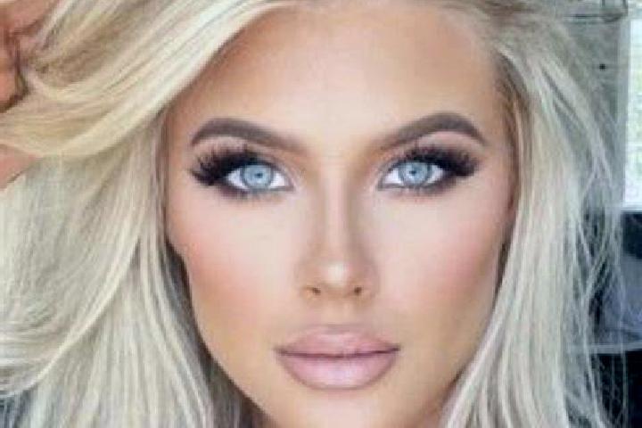 Lucy, 34, a chestnut blue-eyed slavic companion based in Majagual. Offering OWO, GFE, Duos. Available for incall and outcall, day and evening dates.