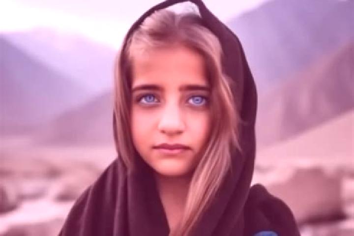 Maya, 23, a auburn green-eyed caucasian companion based in Schnega. Offering Erotic Massage, Fetish, Travel Companion. Available for incall and outcall, day ...