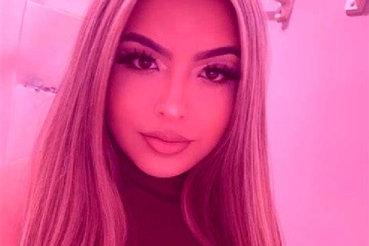 Maya, 31, a chestnut dark-eyed caucasian companion based in Gujing. Offering Roleplay, Dinner Date, A-Level. Available for incall and outcall, day and evenin...