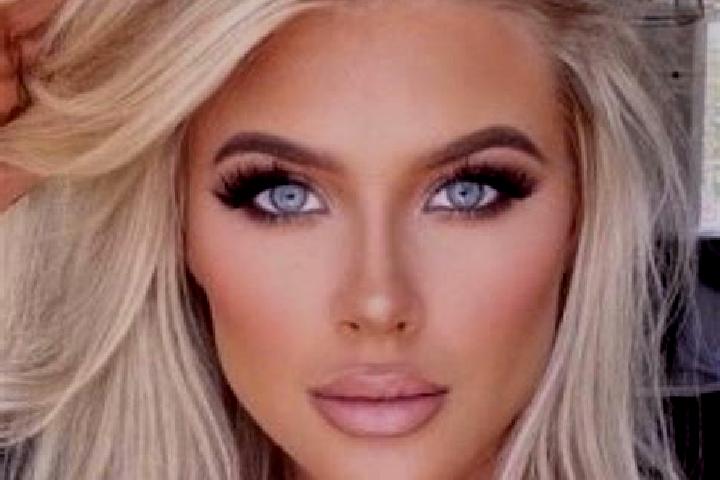 Maya, 35, a blonde green-eyed mixed companion based in Drakesboro. Offering Overnight, 69, Fetish, Duos, Dinner Date. Available for incall and outcall, day a...