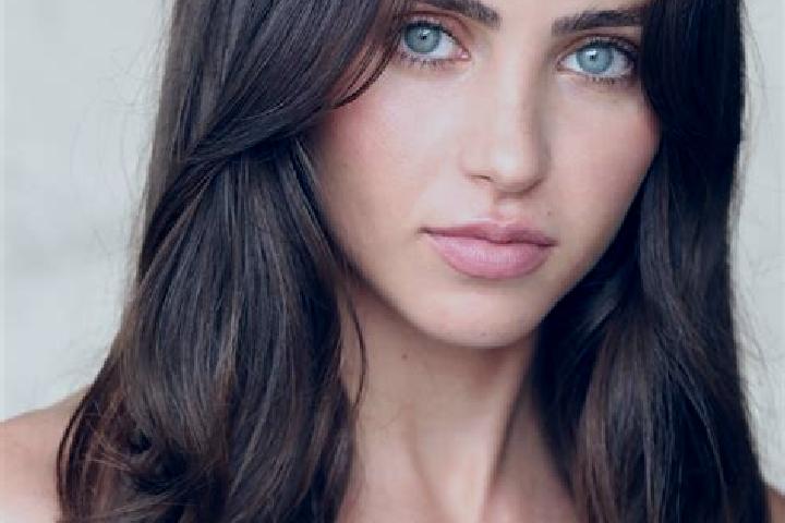 Maya, 38, a blonde brown-eyed slavic companion based in La Independencia. Offering Roleplay, Travel Companion, Girlfriend Experience. Available for incall an...