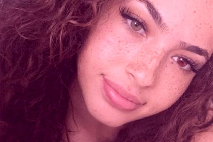 Mia, 25, a dark blonde brown-eyed european companion based in Kigamani. Offering 69, Massage, Couples. Available for incall and outcall, overnight bookings a...