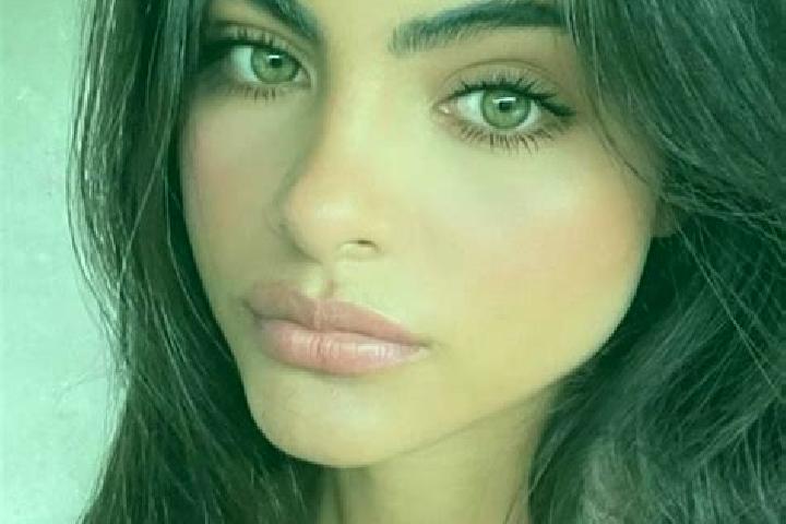 Mia, 31, a black green-eyed european companion based in Thiruthani. Offering OWO, Overnight. Available for incall and outcall, day and evening dates.