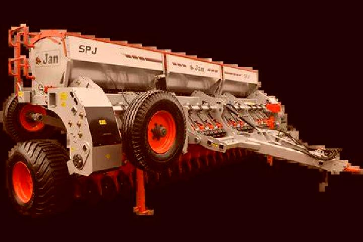 Mila, 28 — Escort in Niland, United States