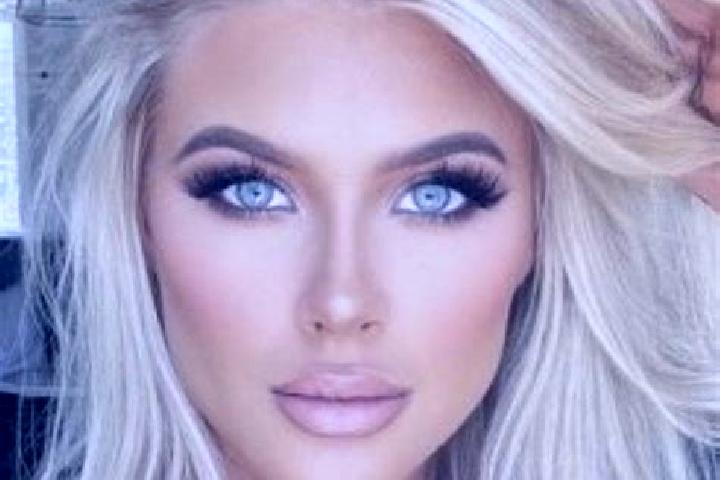 Mila, 36, a platinum blonde hazel-eyed ebony companion based in Onsong. Offering Prostate Massage, Duos, Travel Companion, 69. Available for incall and outca...