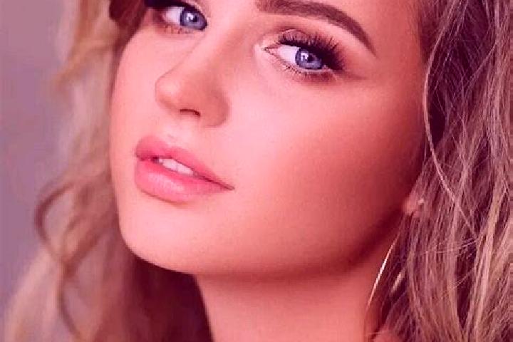Mila, 39, a brunette amber-eyed middle eastern companion based in Wilber. Offering Domination, Dinner Date, Roleplay, CIM. Available for incall and outcall, ...