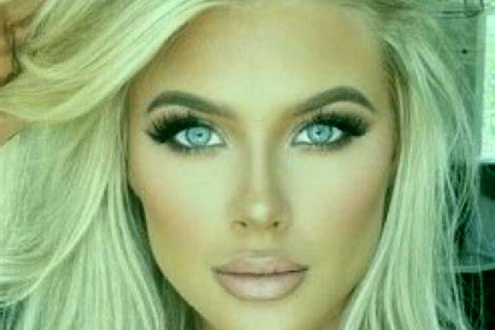 Nora, 28, a dark blonde blue-eyed middle eastern companion based in Bridgend. Offering Roleplay, Couples, Tantra. Available for incall and outcall, day and e...