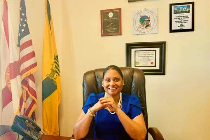 Nova, 30, a chestnut blue-eyed ebony companion based in Holzgerlingen. Offering Tantra, Dinner Date, Domination, Striptease. Available for incall and outcall...
