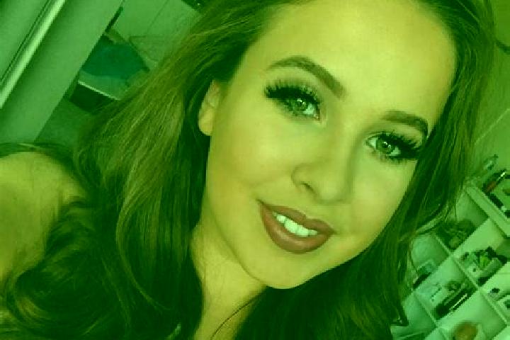 Nova, 32, a dark blonde hazel-eyed mixed companion based in Terra Boa. Offering CIM, Couples, Duos, Fetish. Available for incall and outcall, overnight booki...