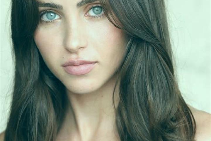 Olivia, 35 — Escort in Karmeta, India