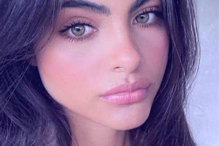 Penelope, 21, a black blue-eyed latina companion based in Channarayapatna. Offering GFE, 69, Domination, Erotic Massage. Available for incall and outcall, da...