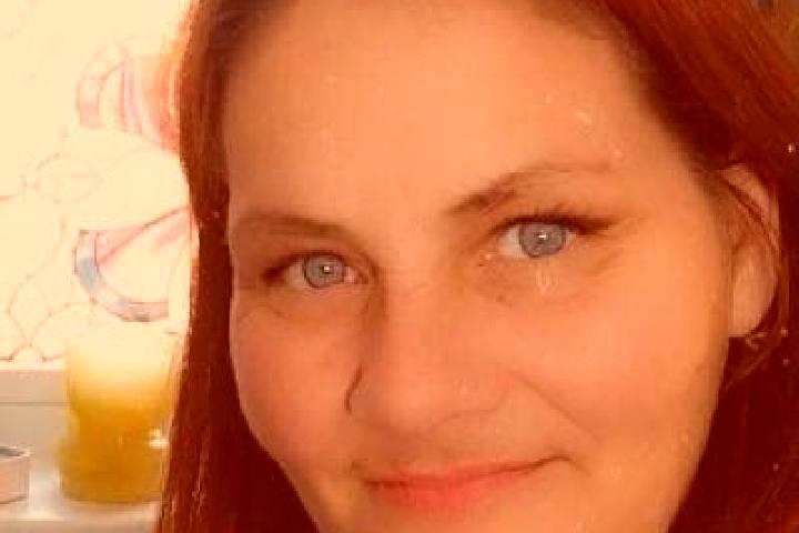 Riley, 22, a chestnut blue-eyed caucasian companion based in Huandoval. Offering Massage, Travel Companion, Overnight, Striptease. Available for incall and o...