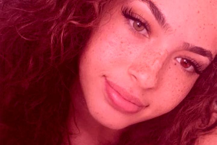 Riley, 31, a chestnut amber-eyed latina companion based in Drazevo. Offering Party Girl, Striptease, Tantra. Available for incall and outcall, overnight book...