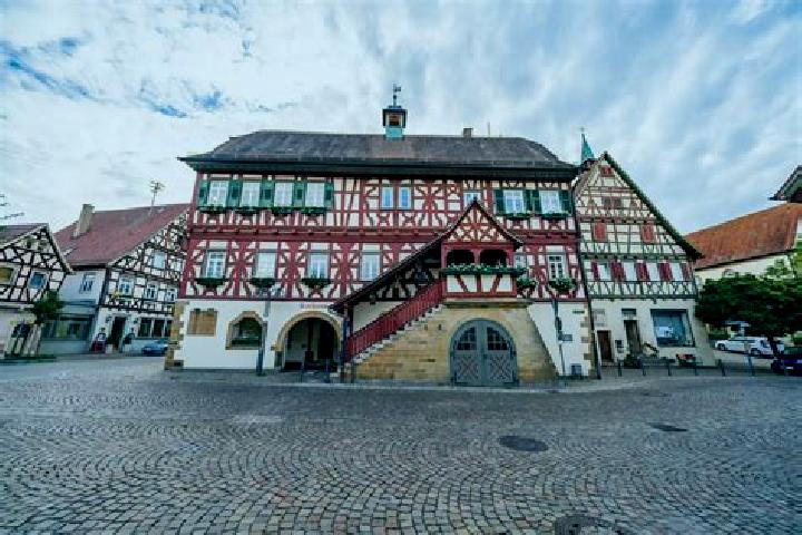 Riley, 34, a brunette blue-eyed middle eastern companion based in Manjo. Offering Striptease, Dinner Date, Erotic Massage, Couples. Available for incall and ...