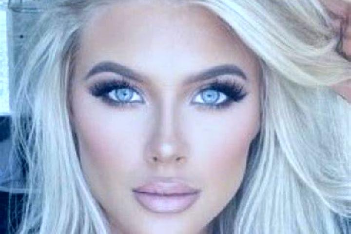 Rose, 23 — Escort in Brychkivka, Ukraine