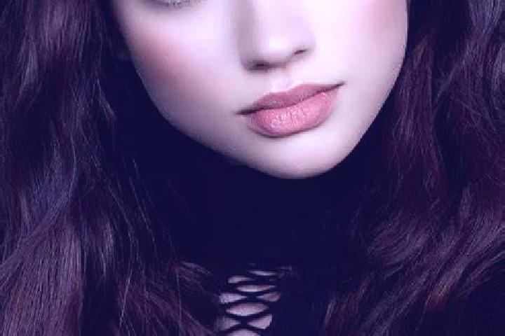 Rose, 31, a auburn grey-eyed middle eastern companion based in Herbes. Offering Roleplay, Overnight, Tantra, Erotic Massage. Available for incall and outcall...