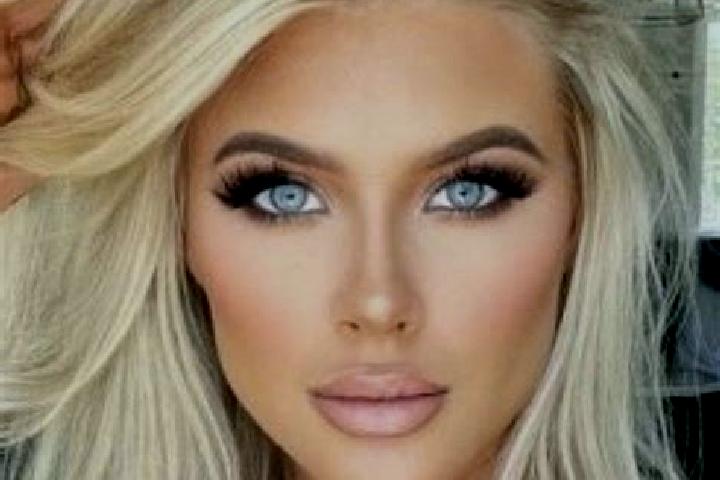 Rose, 35, a blonde green-eyed mediterranean companion based in Drazice. Offering BDSM, Dinner Date, CIM. Available for incall and outcall, overnight bookings...