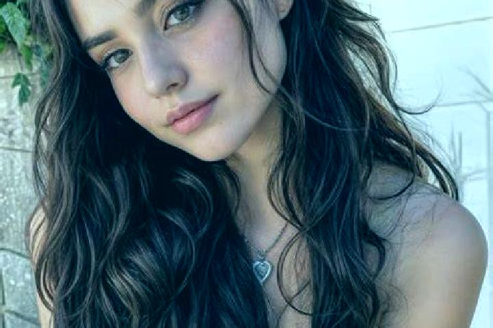 Rose, 38, a platinum blonde grey-eyed caucasian companion based in Suda. Offering CIM, Erotic Massage, Massage, A-Level, Overnight. Available for incall and ...