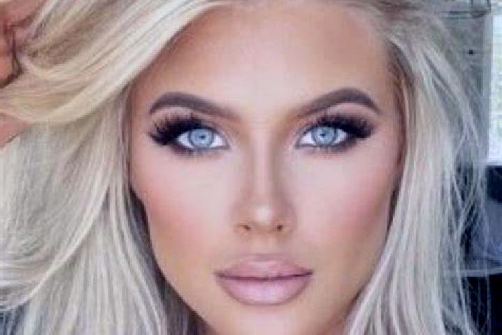 Ruby, 21, a chestnut amber-eyed caucasian companion based in Ojiya. Offering CIM, Roleplay, Fetish. Available for incall and outcall, overnight bookings avai...