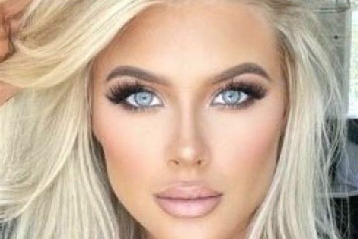 Ruby, 30, a auburn dark-eyed mediterranean companion based in Adare. Offering Prostate Massage, Roleplay, Travel Companion, Domination, OWO. Available for in...