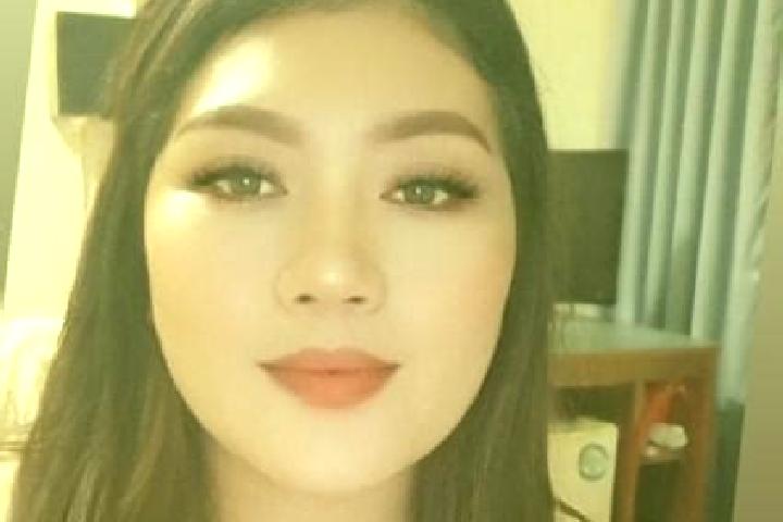 Sage, 28, a brunette amber-eyed european companion based in Schoftland. Offering Tantra, GFE, Couples. Available for incall and outcall, day and evening dates.