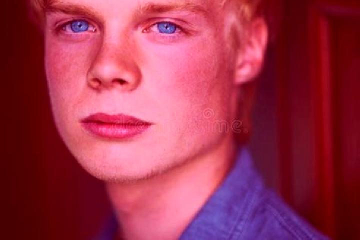 Scarlett, 29, a platinum blonde hazel-eyed latina companion based in Maynooth. Offering Roleplay, 69, CIM, Tantra, Domination. Available for incall and outca...