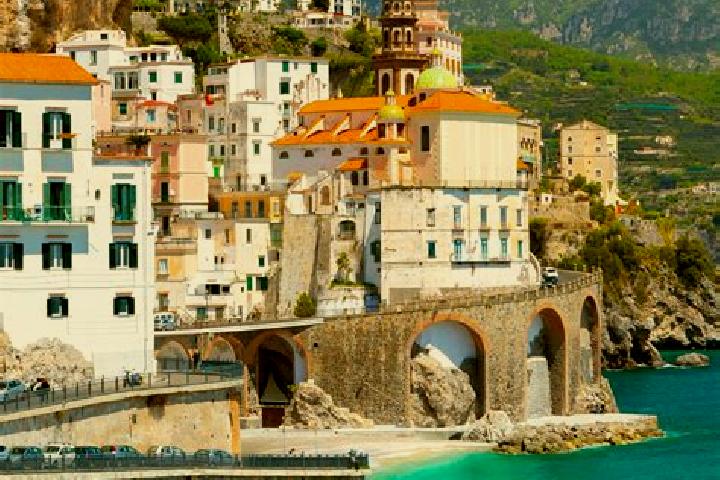 Scarlett, 34 — Escort in Yili, China