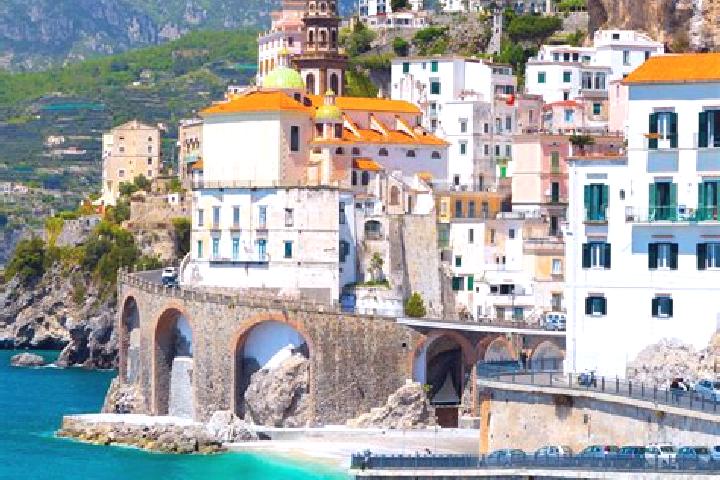 Sienna, 20 — Escort in Mutale, South Africa