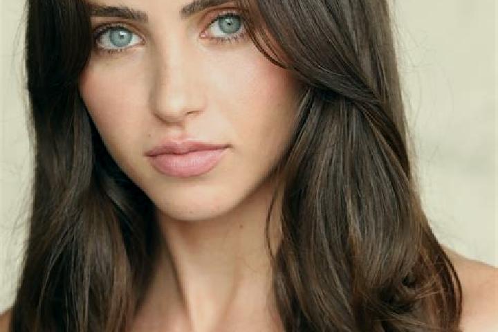 Sofia, 22, a blonde amber-eyed middle eastern companion based in Veseus. Offering Overnight, CIM, Party Girl. Available for incall and outcall, overnight boo...