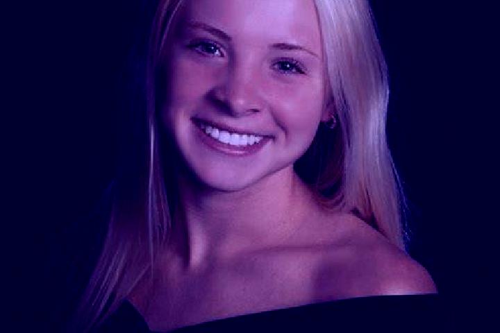 Sophia, 21 — Escort in Tolocirio, Spain