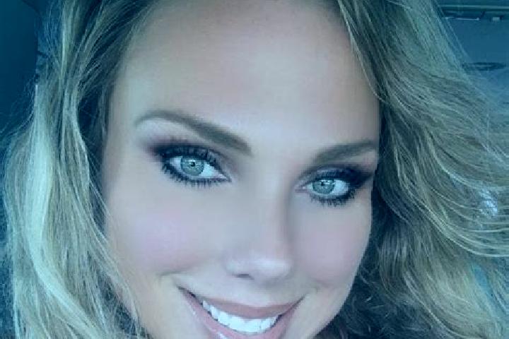 Stella, 21 — Escort in Paralimni, Cyprus
