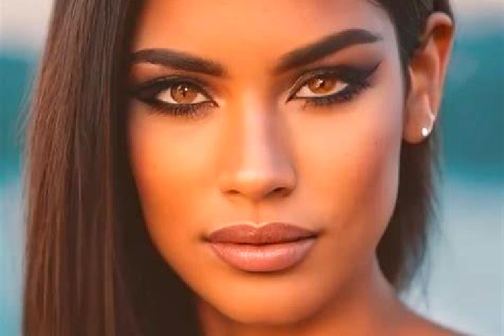 Stella, 33, a red dark-eyed caucasian companion based in Umurlu. Offering Tantra, Prostate Massage, Duos, Deep French Kissing. Available for incall and outca...