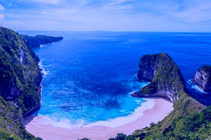 Violet, 25, a red grey-eyed asian companion based in Amancio. Offering Domination, Dinner Date, Roleplay. Available for incall and outcall, day and evening d...