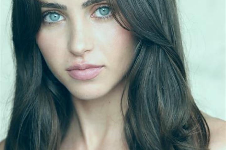 Willow, 26, a dark blonde hazel-eyed indian companion based in Okinawa. Offering Fetish, Overnight, Roleplay, Striptease. Available for incall and outcall, d...