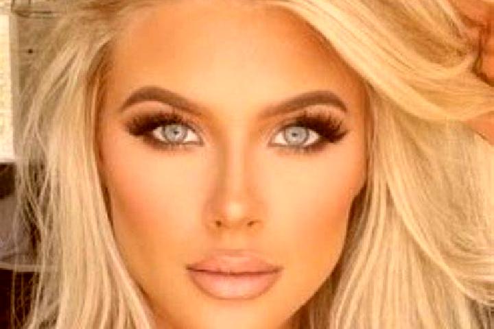 Zoe, 37 — Escort in Moconesi, Italy