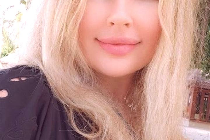 Zoey, 25, a chestnut brown-eyed ebony companion based in Niono. Offering Massage, Couples, Roleplay. Available for incall and outcall, day and evening dates.