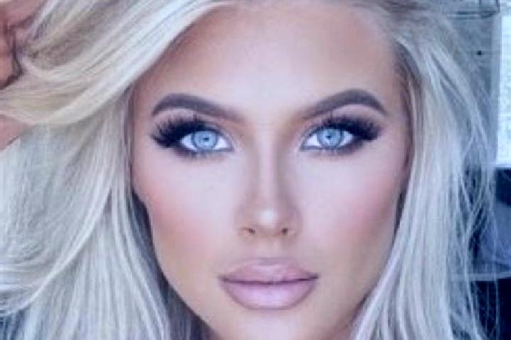 Zoey, 31, a platinum blonde amber-eyed caucasian companion based in Waakirchen. Offering Domination, CIM, Massage, Couples, Erotic Massage. Available for inc...